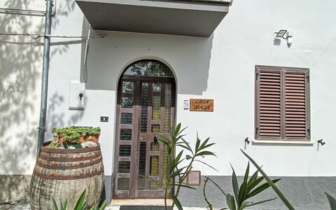 Casa Maja: Porte, Accueil Porte, Pot De Fleur, Plante D'Appartement, Porte, Peindre, Plâtre, Cour, Balcon
