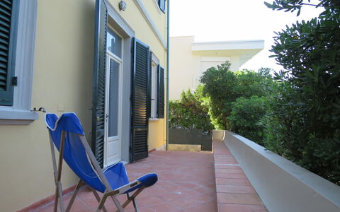 Tamerici: Propriété, Immobilier, Maison, Domicile, Balcon, Bâtiment, Architecture, Appartement, Pièce, Porche