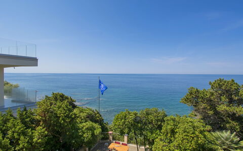 Tamerici: Ciel, Végétation, Mer, Propriété, Horizon, Océan, Arbre, Nuage, Immobilier, Vacances