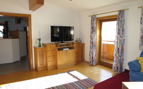 Liftblick: Cabinetry, Meubles, Télévision, Bois, Confort, Tiroir, Table, Bâtiment, Fenêtre, Commode