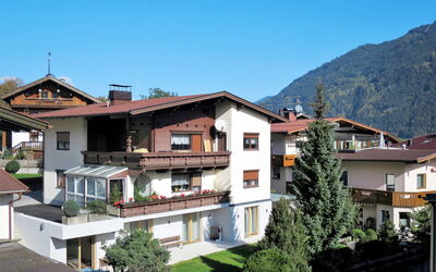 Kaltenbach 652: Zone Résidentielle, Propriété, Bâtiment, Maison, Village De Montagne, Immobilier, Domicile, Quartier, Appartement, Ville