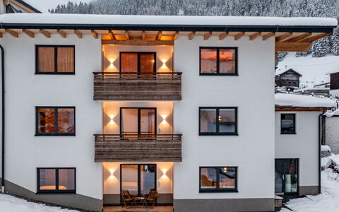 Kappl 805: Neige, Bâtiment, Fenêtre, Bois, Maison, Porte, Arbre, Quartier, Zone Résidentielle