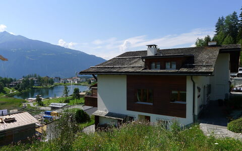 Schumellins (Laa400): Propriété, Maison, Montagne, Toit, Bâtiment, Architecture, Ciel, Chaîne De Montagnes, Immobilier, Station De Montagne