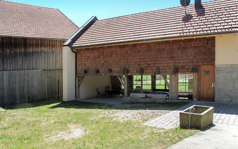 Mader: Propriété, Maison, Bâtiment, Domicile, Architecture, Immobilier, Toit, Chalet, Grange, Cour