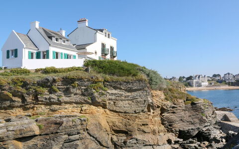 Les Roches: Propriété, Promontoire, Falaise, Côte, Mer, Roche, Rive, Cotiers Et Relief Océaniques, Maison, Klippe