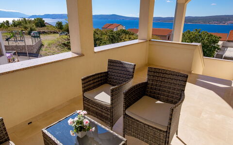 Crikvenica 724: Ciel, Plante, Propriété, Bâtiment, Meubles, Bleu, Table, Design Intérieur, Chaise, Ombre