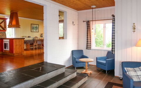 Gjefselykkja: Meubles, Bois, Design Intérieur, Sol, Bâtiment, Lampe, Sol, Cadre, Salle