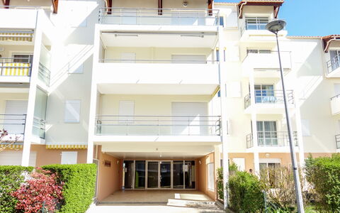 Jardins de Pontaillac: Appartement, Zone Résidentielle, Balcon, Condominium, Porche, Clôture, Hôtel
