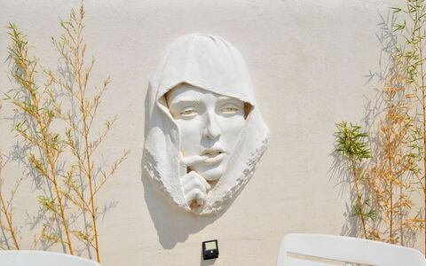 Kilo: Blanc, Mur, Art, Sculpture, Arbre, Arts Visuels, Ouvrages D'Art, La Peinture, Art Moderne
