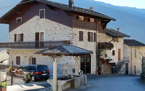 Mariella: Bâtiment, Propriété, Maison, Ville, Village, Toit, Quartier, Immobilier, Façade, Architecture