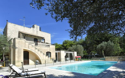 Villa Menhir