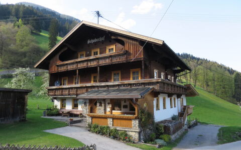 Schoberhof: Plante, Nuage, Ciel, Bâtiment, Montagne, Fenêtre, Arbre, Paysage Naturel, Maison, Herbe