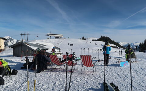 Lehen: Nuage, Ciel, Neige, Pente, Loisirs De Plein Air, Montagne, Gelé, Équipement Sportif, Glacial Relief, Loisir