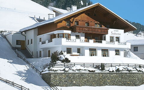 Kappl 807: Domicile, Chalet, Chaîne De Montagnes, Village, Balcon, Village De Montagne, Villa, Alpes, Glacial Relief, Gelé
