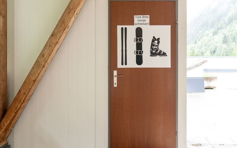Kappl 822: Bois, Arbre, Porte, Matériel De La Propriété, Dur, Tache De Bois, Gaz, Police De Caractère, Maison