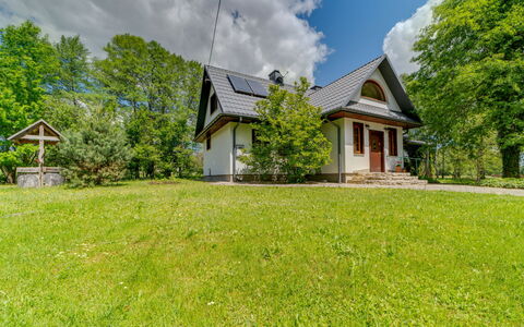 Zatylówka Dom Na Wyspie: Herbe, Maison, Domicile, Chalet, Toit, Pelouse, Jardin, Biens, Ferme, Aménagement Paysager