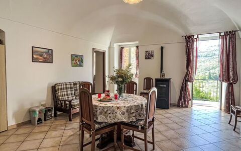 Casa Simona (Dol134): Meubles, Cadre, Propriété, Chaise, Table, Bois, Design Intérieur, Sol, Plante D'Appartement, Sol