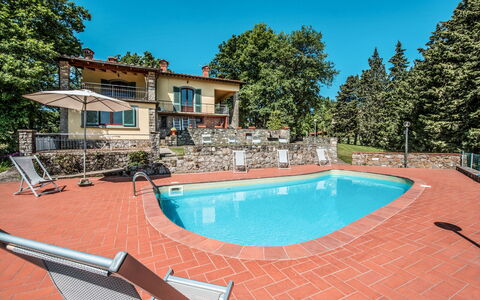 Caiano: Piscine, Propriété, Immobilier, Vacances, Bâtiment, Maison, Loisir, Zone Résidentielle, Biens, Bleu Azur