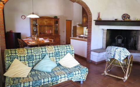 Ulivo: Pièce, Meubles, Chambre, Propriété, Lit, Design Intérieur, Suite, Bâtiment, Maison, Drap De Lit