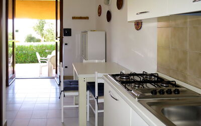 Valle degli Oleandri (Rei180) 649.1: Comptoir, Propriété, Pièce, Cuisine, Évier, Meubles, Bâtiment, Design Intérieur, Maison, Principaux Appliance