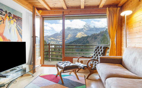 Les Crosets 606: Propriété, Bleu Azur, Ombre, Bois, Confort, Ciel, Design Intérieur, Plante, Sol, Salon