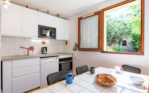 Lacanau 900: Cabinetry, Propriété, Meubles, Comptoir, Évier, Robinet, Cuisine, Bois, Evier, Design Intérieur