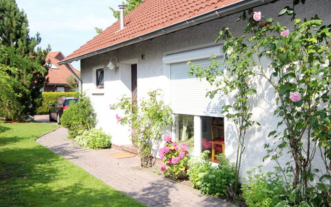 Mee(H)Rzeit (Hok106): Propriété, Maison, Bâtiment, Domicile, Chalet, Cour, Immobilier, Jardin, Botanique, Ferme