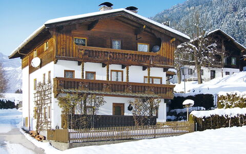 Comfortappart Eberharter: Neige, Propriété, Maison, L'Hiver, Domicile, Bâtiment, Immobilier, Toit, Ciel, Architecture