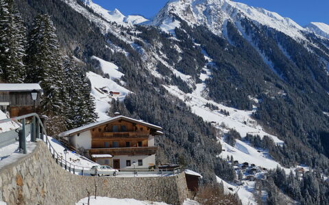 Hochwart: Ciel, Neige, Montagne, Bâtiment, Montagnes, Pente, Fenêtre, Maison, Terrain, Gelé
