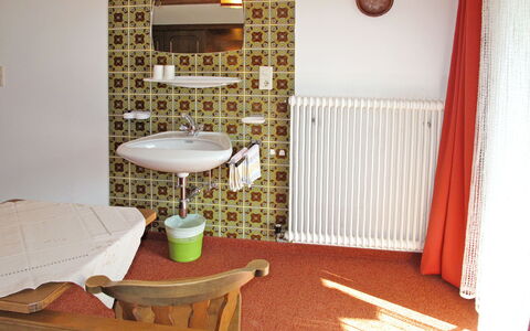 Hochwart: Pièce, Propriété, Mur, Design Intérieur, Meubles, Sol, Salle De Bains, Maison, Tuile, Bâtiment