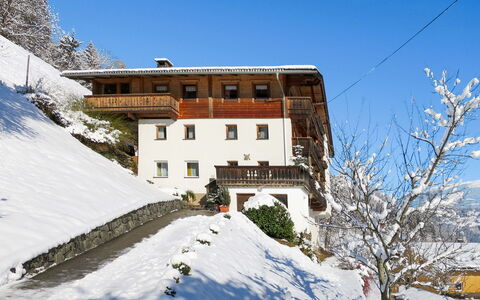 Baggenhof: Neige, L'Hiver, Propriété, Montagne, Ciel, Pente, Arbre, Géologique Phénomène, Maison, Alpes