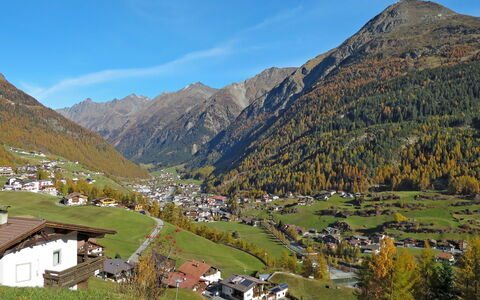 Pult: Ciel, Montagne, Écorégion, Paysage Naturel, Montagnes, Plante, Bâtiment, Maison, Arbre, Pente