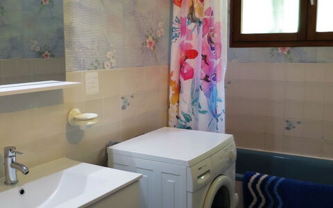 La Rose des Sables: Salle De Bains, Pièce, Propriété, Mur, Sol, Design Intérieur, Tuile, Évier, Bâtiment, Maison
