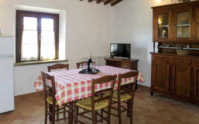 Giada 649.1: Pièce, Propriété, Meubles, Bâtiment, Sol, Table, Design Intérieur, Maison, Salle À Manger, Cuisine
