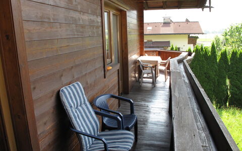 Josef: Meubles, Propriété, Plante, Chaise, Bâtiment, Bois, Design Intérieur, Table, Sol, Sol