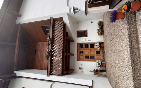 Beate: Propriété, Blanc, Bâtiment, Bois, Design Intérieur, Architecture, Sol, Fenêtre, Sol