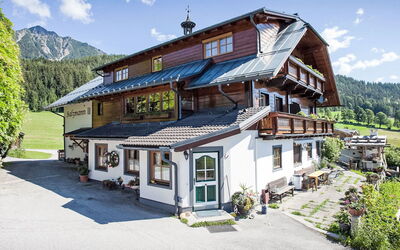 Ramsau am Dachstein 616: Plante, Ciel, Nuage, Propriété, Fenêtre, Montagne, Arbre, Paysage, Immobilier, Zone Rurale