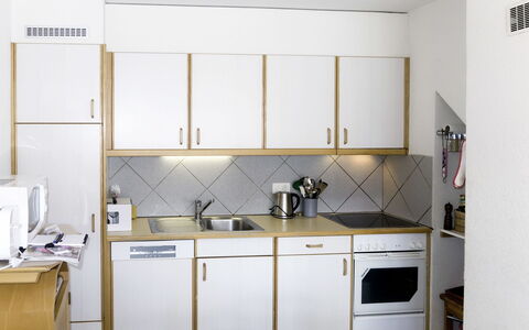 Siviez-Nendaz 649: Pièce, Cabinetry, Propriété, Meubles, Cuisine, Design Intérieur, Tuile, Bâtiment, Placard, Matériel De La Propriété