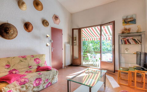 Juncades: Pièce, Meubles, Propriété, Design Intérieur, Rose, Bâtiment, Chambre, Sol, Maison, Lit