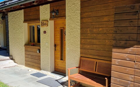 Thyon-Les Collons 626: Bâtiment, Bois, Ombre, Porte, Extérieur Banc, Brique, Fenêtre, Brickwork, Chalet, Siding