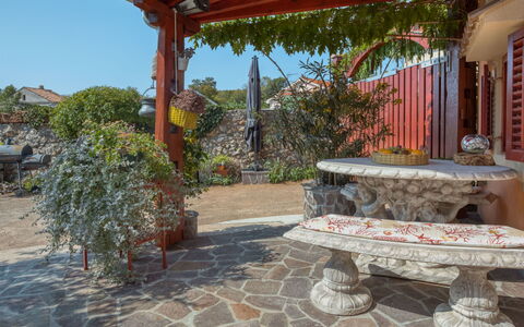 Maria: Propriété, Immobilier, Maison, Patio, Bâtiment, Arbre, Domicile, Architecture, Hacienda, Vacances