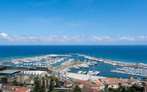 Terre Bianche: Ciel, Mer, Côte, Bleu Azur, Ville, Océan, Baie, Tourisme, Horizon, Vacances
