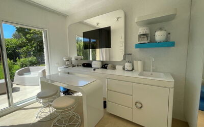 Logement:&nbsp;House Boat Small 733.2