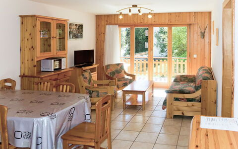 Thyon-Les Collons 634: Meubles, Pièce, Propriété, Sol, Design Intérieur, Bâtiment, Maison, Table, Cuisine, Salle À Manger
