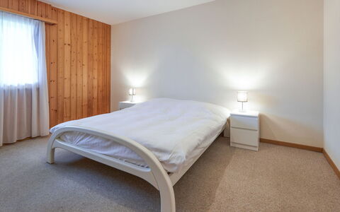Thyon-Les Collons 634: Meubles, Propriété, Confort, Bois, Lit, Design Intérieur, Ombre, Sol, Cadre De Lit
