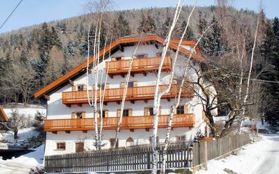 Valdàora 654: L'Hiver, Propriété, Maison, Neige, Domicile, Architecture, Immobilier, Bâtiment, Toit, Cabane En Rondins