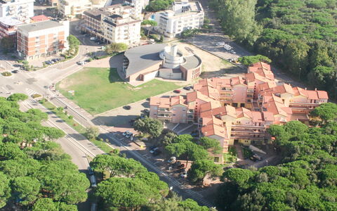 Rosolina Mare 621: Photographie Aérienne, Vue Du Ciel, Bâtiment, Site Historique, Architecture, Ville, Village, Paysage, La Photographie, Ruines