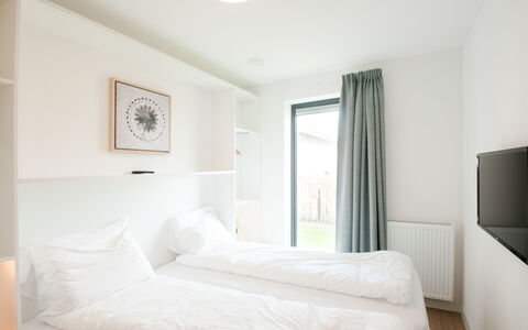 Oesterdam Resort: Meubles, Bâtiment, Produit, Confort, Bois, Ombre, Design Intérieur, Lampe, Sol