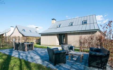 Oesterdam Resort: Propriété, Maison, Domicile, Zone Résidentielle, Toit, Bâtiment, Immobilier, Architecture, Herbe, Arrière-Cour