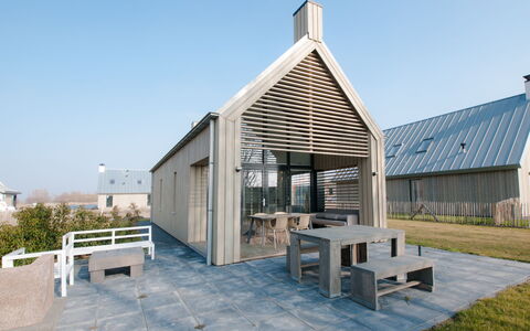 Oesterdam Resort: Propriété, Maison, Bâtiment, Architecture, Domicile, Immobilier, Toit, Chalet, Façade, Pièce